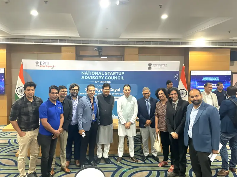 With Hon’ble Minister Shri Piyush Goyal after the interaction. ROBOSS × Startup India